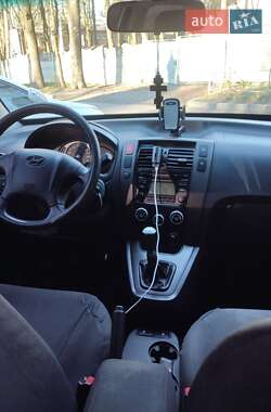 Внедорожник / Кроссовер Hyundai Tucson 2008 в 