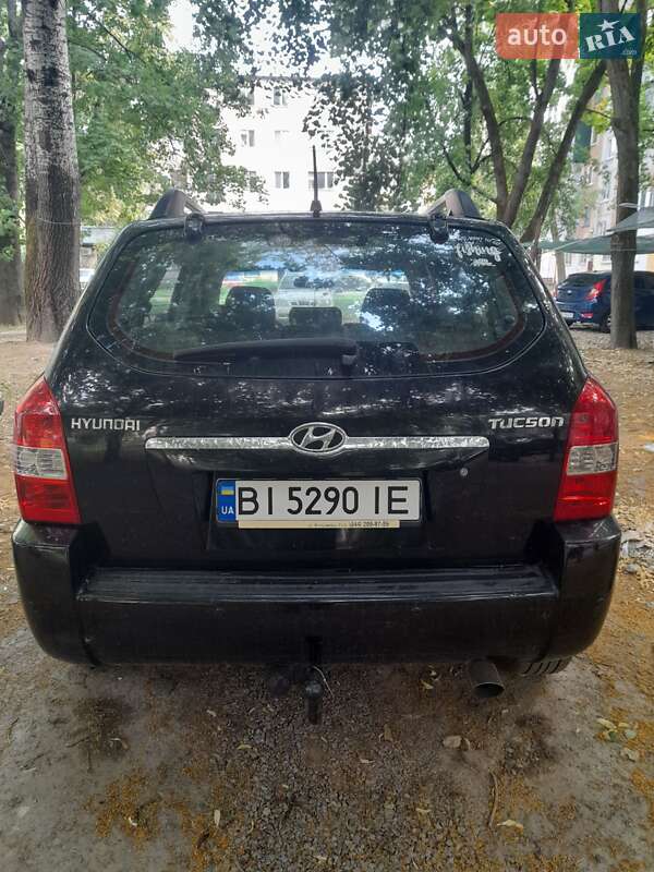 Внедорожник / Кроссовер Hyundai Tucson 2005 в Полтаве
