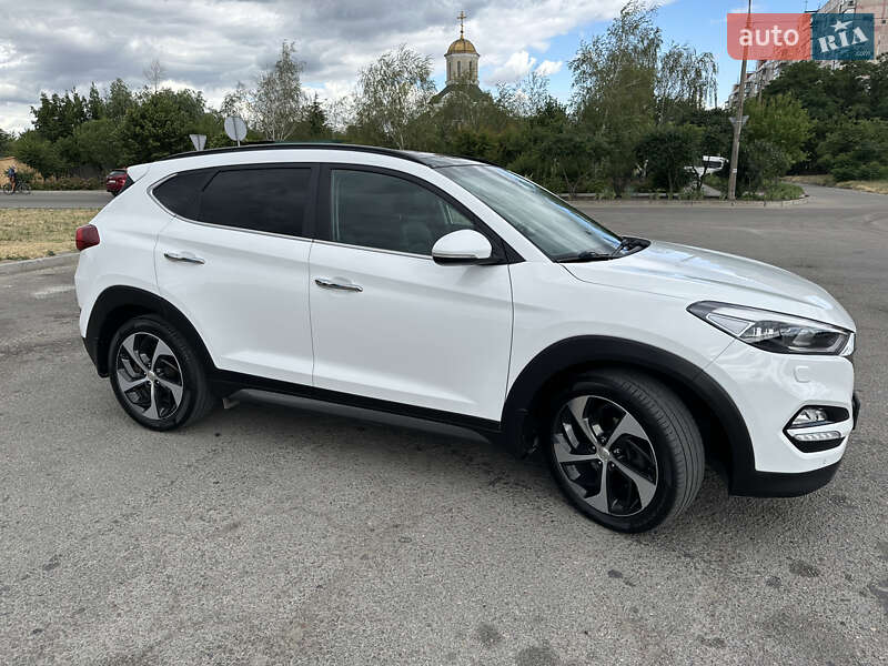 Внедорожник / Кроссовер Hyundai Tucson 2016 в Запорожье
