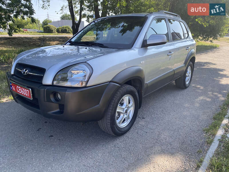 Внедорожник / Кроссовер Hyundai Tucson 2007 в 