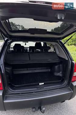 Внедорожник / Кроссовер Hyundai Tucson 2006 в 