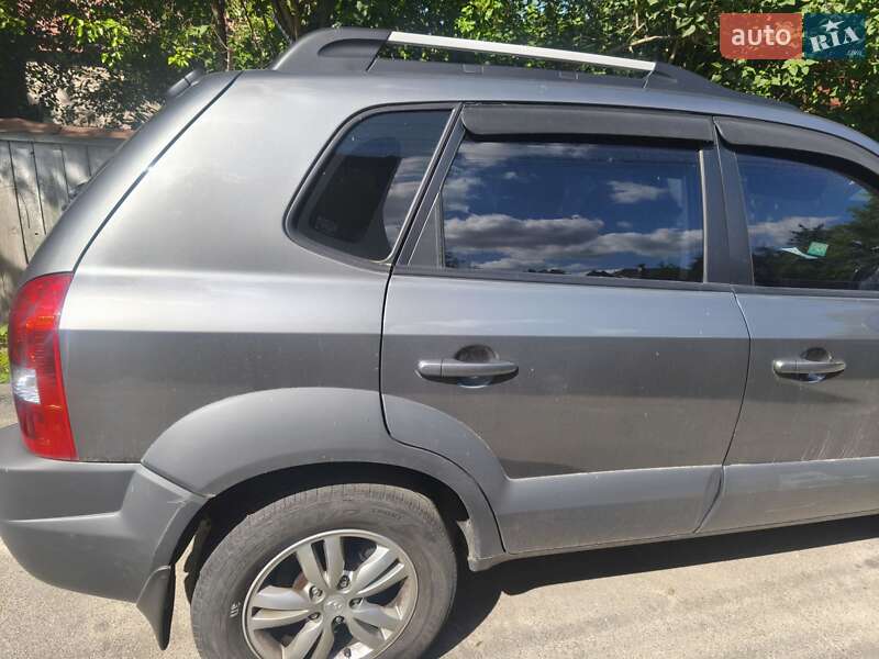 Внедорожник / Кроссовер Hyundai Tucson 2011 в Киеве