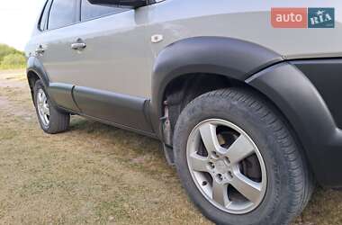 Внедорожник / Кроссовер Hyundai Tucson 2007 в 