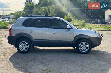Внедорожник / Кроссовер Hyundai Tucson 2008 в 