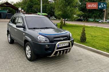 Позашляховик / Кросовер Hyundai Tucson 2011 в Полонному