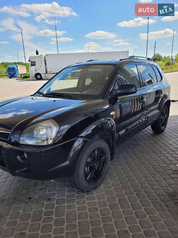 Позашляховик / Кросовер Hyundai Tucson 2009 в Городку