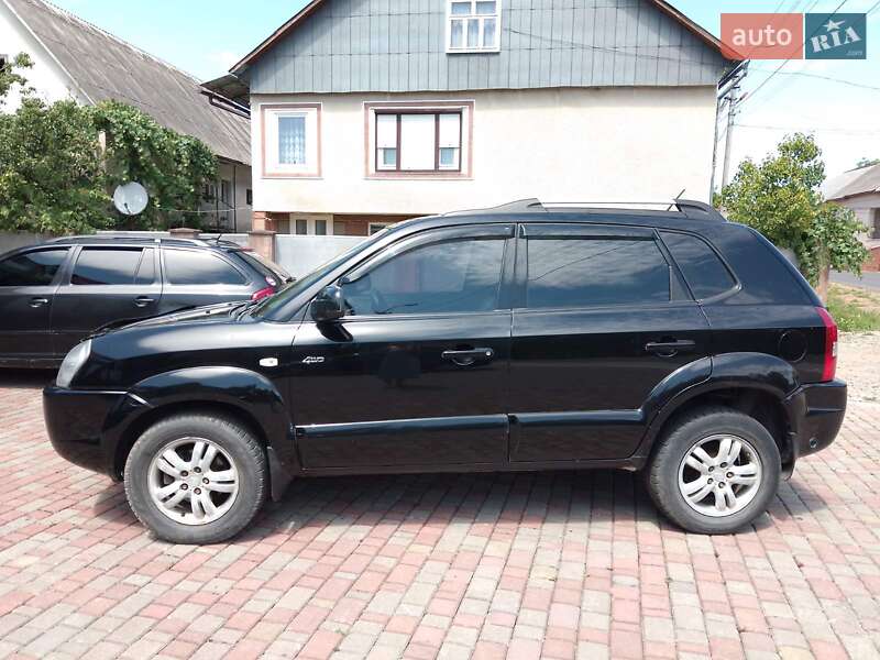 Внедорожник / Кроссовер Hyundai Tucson 2005 в Добрянском