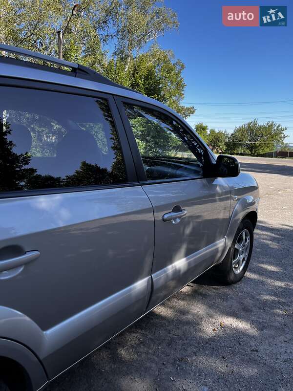 Внедорожник / Кроссовер Hyundai Tucson 2008 в Харькове фото 25 Внедорожник / Кроссовер Hyundai Tucson 2008 в Харькове