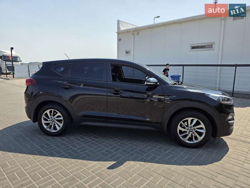 Позашляховик / Кросовер Hyundai Tucson 2016 в Софіївській Борщагівці