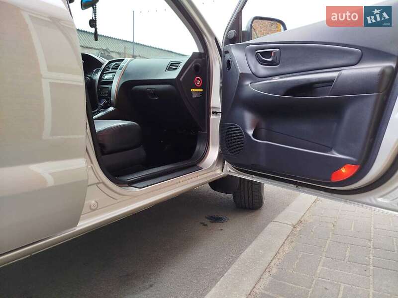 Внедорожник / Кроссовер Hyundai Tucson 2007 в Чернигове