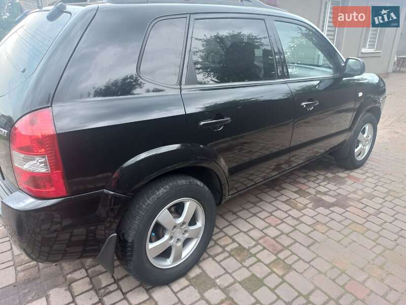 Позашляховик / Кросовер Hyundai Tucson 2006 в Сокалі
