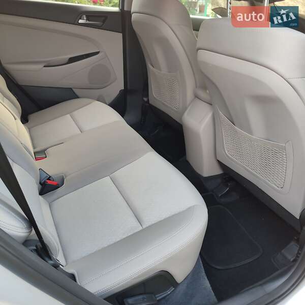 Позашляховик / Кросовер Hyundai Tucson 2015 в Кагарлику фото 13 Позашляховик / Кросовер Hyundai Tucson 2015 в Кагарлику