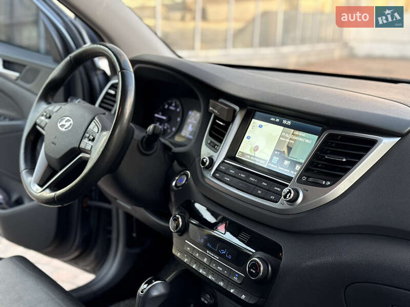 Позашляховик / Кросовер Hyundai Tucson 2017 в Одесі