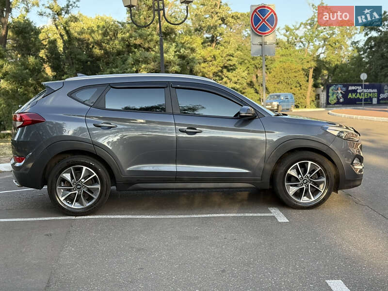 Позашляховик / Кросовер Hyundai Tucson 2017 в Одесі