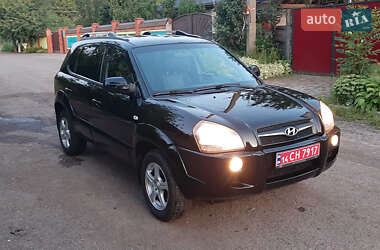 Внедорожник / Кроссовер Hyundai Tucson 2009 в 