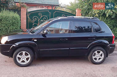 Внедорожник / Кроссовер Hyundai Tucson 2009 в 