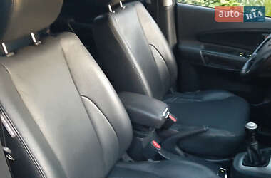 Внедорожник / Кроссовер Hyundai Tucson 2009 в 
