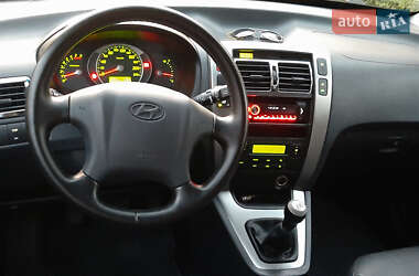 Внедорожник / Кроссовер Hyundai Tucson 2009 в 