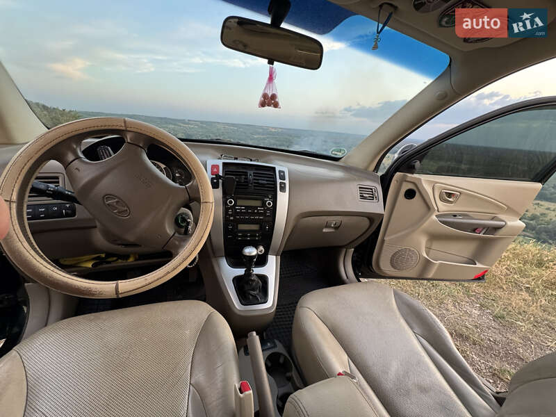 Позашляховик / Кросовер Hyundai Tucson 2008 в Ізюмі