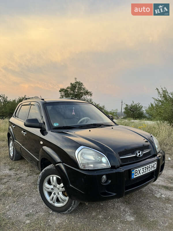 Позашляховик / Кросовер Hyundai Tucson 2008 в Ізюмі