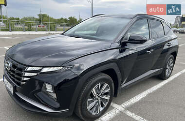 Внедорожник / Кроссовер Hyundai Tucson 2021 в 