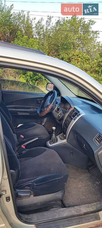 Внедорожник / Кроссовер Hyundai Tucson 2006 в Змиеве