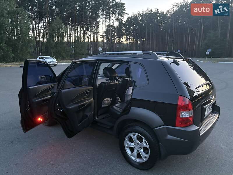 Позашляховик / Кросовер Hyundai Tucson 2008 в Ірпені