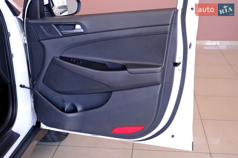 Внедорожник / Кроссовер Hyundai Tucson 2016 в Одессе