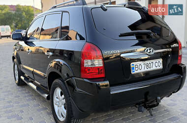 Внедорожник / Кроссовер Hyundai Tucson 2005 в  фото 8 Внедорожник / Кроссовер Hyundai Tucson 2005 в