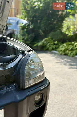 Внедорожник / Кроссовер Hyundai Tucson 2008 в 