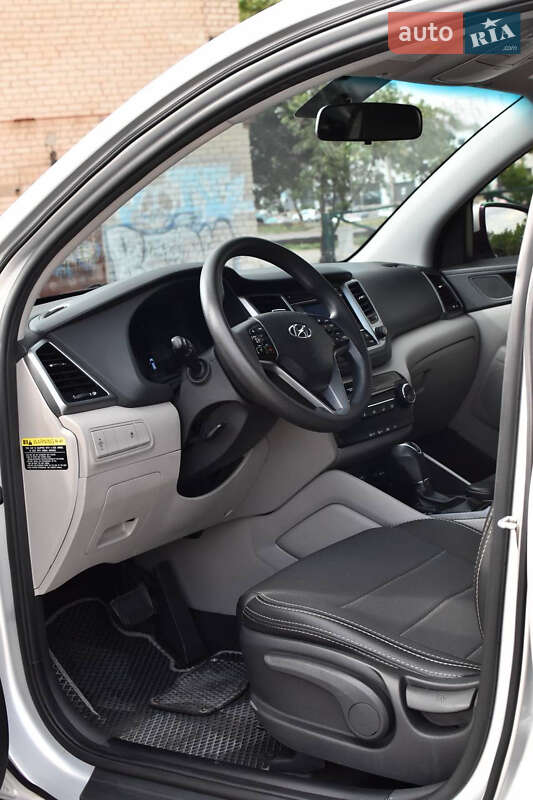 Внедорожник / Кроссовер Hyundai Tucson 2017 в Кривом Роге