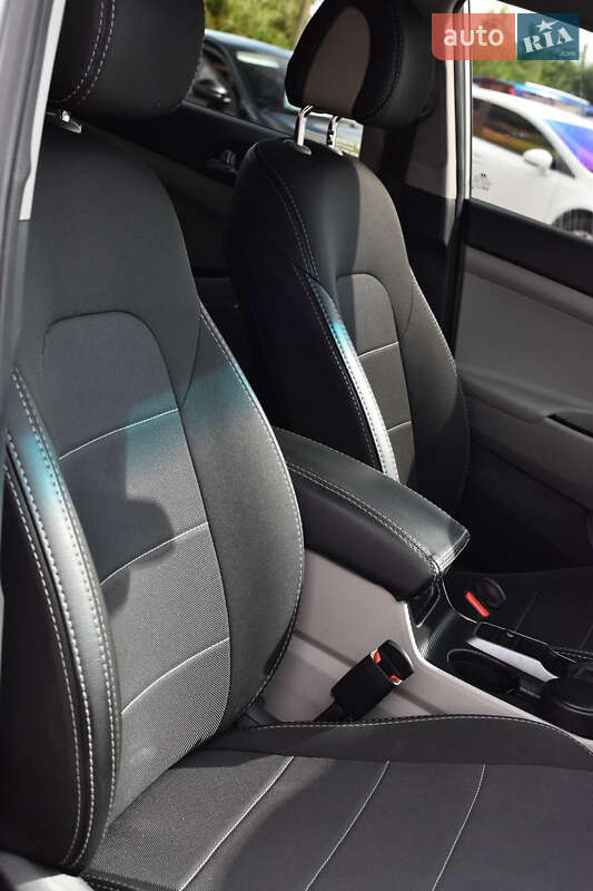 Внедорожник / Кроссовер Hyundai Tucson 2017 в Кривом Роге