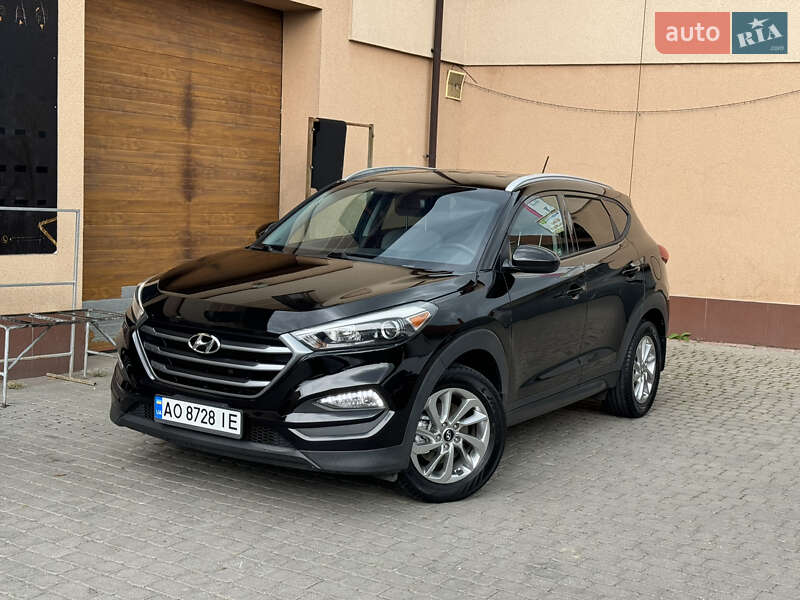 Позашляховик / Кросовер Hyundai Tucson 2016 в 