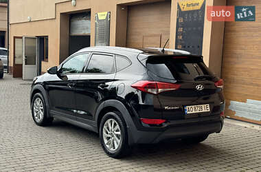 Позашляховик / Кросовер Hyundai Tucson 2016 в 