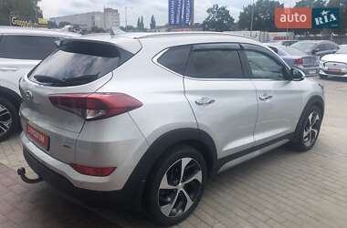 Внедорожник / Кроссовер Hyundai Tucson 2017 в 