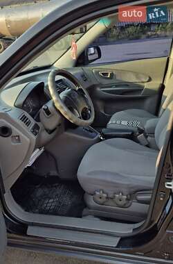 Внедорожник / Кроссовер Hyundai Tucson 2008 в 