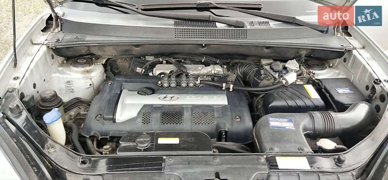 Внедорожник / Кроссовер Hyundai Tucson 2005 в Ромнах