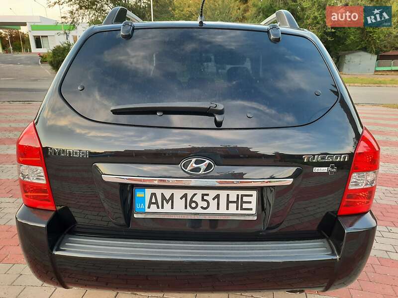 Внедорожник / Кроссовер Hyundai Tucson 2008 в Запорожье