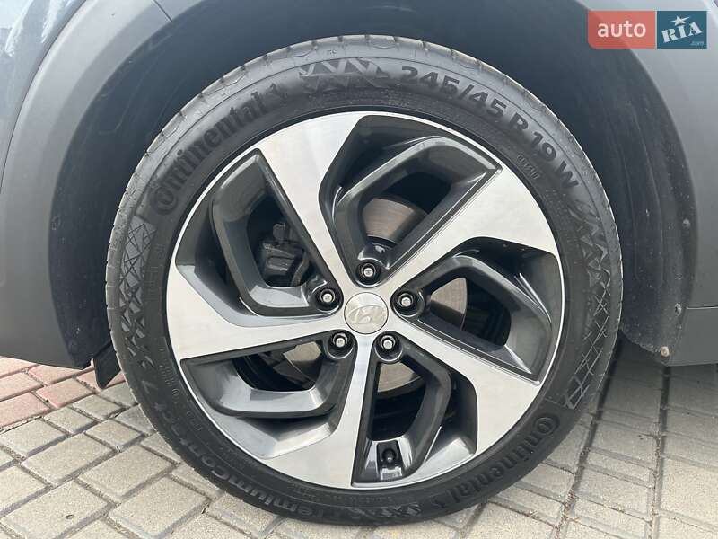Внедорожник / Кроссовер Hyundai Tucson 2015 в Луцке