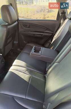 Внедорожник / Кроссовер Hyundai Tucson 2006 в 
