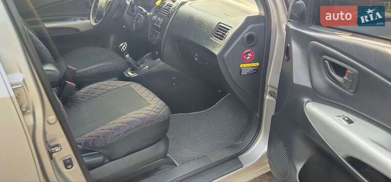 Внедорожник / Кроссовер Hyundai Tucson 2005 в Ромнах