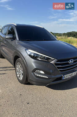 Позашляховик / Кросовер Hyundai Tucson 2016 в Умані