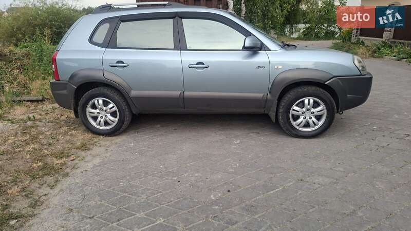 Позашляховик / Кросовер Hyundai Tucson 2008 в Києві
