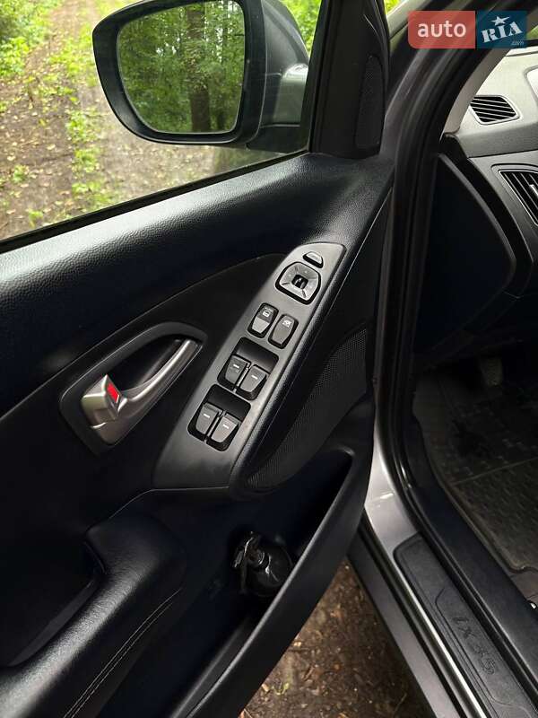 Внедорожник / Кроссовер Hyundai Tucson 2013 в Стрые