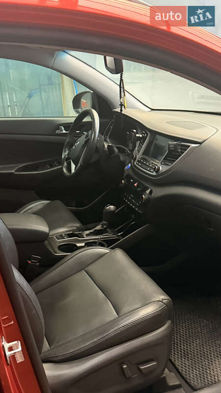 Позашляховик / Кросовер Hyundai Tucson 2016 в Івано-Франківську