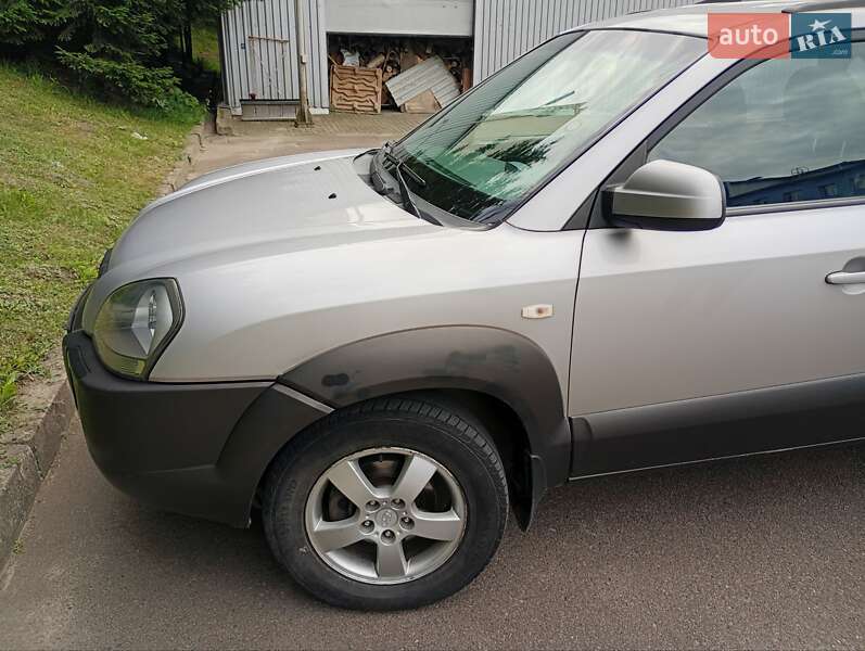 Позашляховик / Кросовер Hyundai Tucson 2005 в Львові