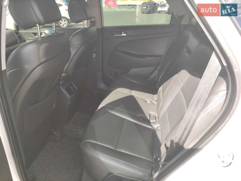 Позашляховик / Кросовер Hyundai Tucson 2016 в Одесі