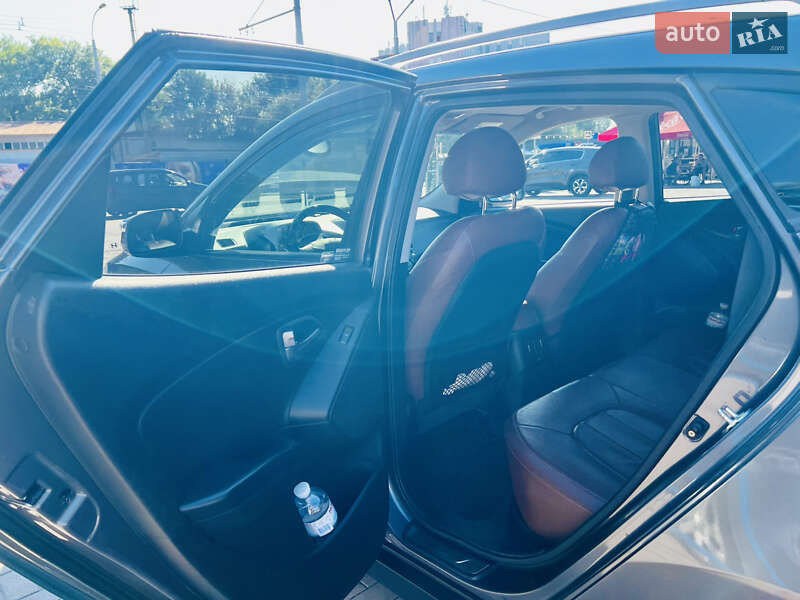 Внедорожник / Кроссовер Hyundai Tucson 2014 в Запорожье