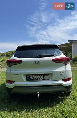 Внедорожник / Кроссовер Hyundai Tucson 2016 в Сваляве