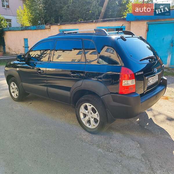 Позашляховик / Кросовер Hyundai Tucson 2008 в Львові